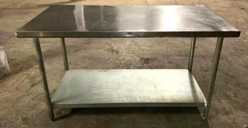 DESCRIPTION 60" X 30" STAINLESS TABLE W/ UNDER SHELF. SIZE 60" X 30" LOCATION BAY 6 QTY 1