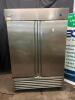 DESCRIPTION SERVE-WARE RR2-HC TWO DOOR COMMERCIAL REFRIGERATOR. BRAND / MODEL: SERV-WARE RR2-HC ADDITIONAL INFORMATION TESTED AND WORKING. 115 VOLT, 1
