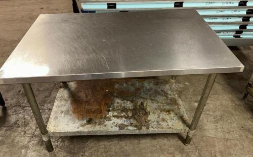 DESCRIPTION 48" X 30" STAINLESS TABLE W/ UNDER SHELF. ADDITIONAL INFORMATION CONTENTS ARE NOT INCLUDED. SIZE 48" X 30" LOCATION BAY 6 QTY 1