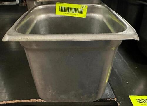 DESCRIPTION (10) 1/6TH SIZE STAINLESS INSERTS. NO LIDS ADDITIONAL INFORMATION 6" DEEP. THIS LOT IS: SOLD BY THE PIECE LOCATION BAY 6 QTY 10