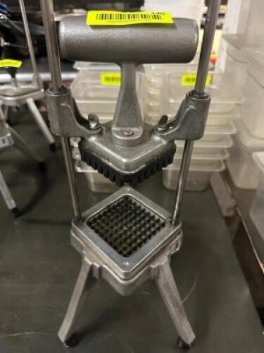 DESCRIPTION MANUAL VEGETABLE DICERS BRAND / MODEL: NEMCO LOCATION BAY 6 QTY 1