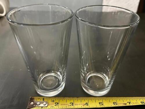 DESCRIPTION (17) 16 OZ MIXING GLASSES. THIS LOT IS: SOLD BY THE PIECE SIZE 16 OZ LOCATION BAY 6 QTY 17