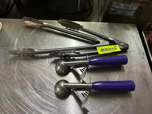 DESCRIPTION (2) STAINLESS TONGS AND (2) SCOOPS. THIS LOT IS: ONE MONEY LOCATION BAY 6 QTY 1