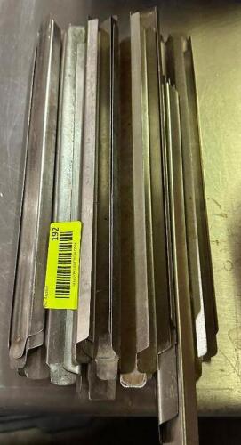DESCRIPTION (18) 12" STAINLESS DIVIDERS. THIS LOT IS: ONE MONEY LOCATION BAY 6 QTY 1