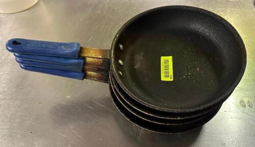 DESCRIPTION (4) 10" SKILLETS THIS LOT IS: SOLD BY THE PIECE SIZE 10" LOCATION BAY 6 QTY 4