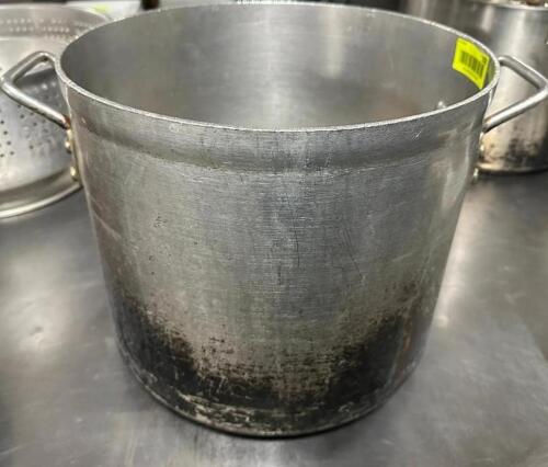DESCRIPTION 20 QT ALUMINUM STOCK POT W/ HANDLES LOCATION BAY 6 QTY 1
