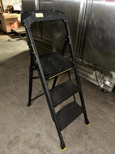 DESCRIPTION FOLDING STEP LADDER ( BLACK ) LOCATION BAY 6 QTY 1