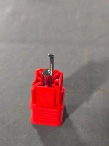 DESCRIPTION: (10) CARBIDE BORING BAR INSERTS BRAND/MODEL: TUNGALOY APD09281R CM1 KS15F QTY: 10