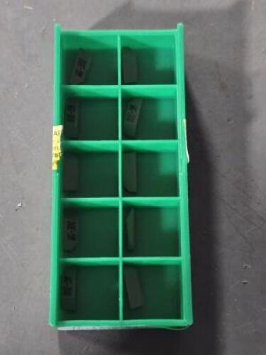 DESCRIPTION: (30) CERAMIC GROOVING INSERTS BRAND/MODEL: GREENLEAF TL-17-9587 WG-300 RETAIL$: $762.90 QTY: 30