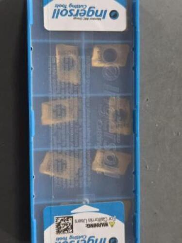 DESCRIPTION: (20) CARBIDE MILLING INSERTS BRAND/MODEL: INGESOLL AOMT120408R IN2510 RETAIL$: $446.20 QTY: 20