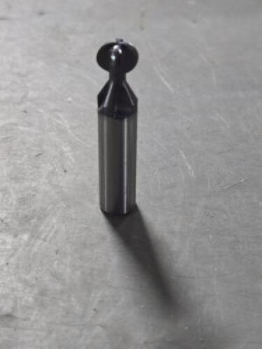 DESCRIPTION: (4) REGROUND CARBIDE BALL EBD MILLS BRAND/MODEL: GWS TM-3558 SIZE: 5/16" DIA .25" LOC RETAIL$: $191.96 QTY: 4
