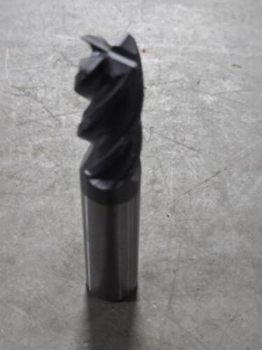 DESCRIPTION: (1) SOLID CARBIDE CORNER RADIUS END MILLS BRAND/MODEL: PCT 9500104 SIZE: 0.625" DIA 1-1/4" LOC 0.030" RAD RETAIL$: $179.58 QTY: 1