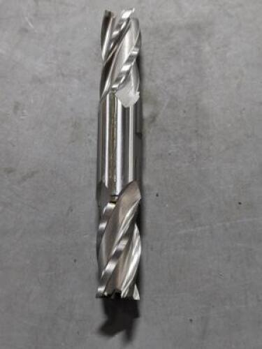 DESCRIPTION: (1) HSS DE SQ END MILL BRAND/MODEL: HERTEL 41117714 SIZE: 15/16" DIA 1-7/8" LOC RETAIL$: $112.30 QTY: 1