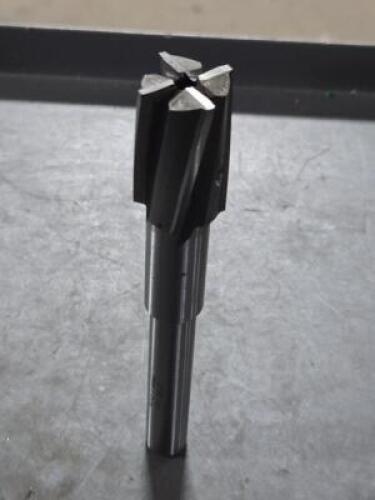 DESCRIPTION: (1) INTERCHANGABLE PILOT COUNTER BORE BRAND/MODEL: VC 08830424 SIZE: 21/32" DIA 1/2" SD RETAIL$: $49.56 QTY: 1