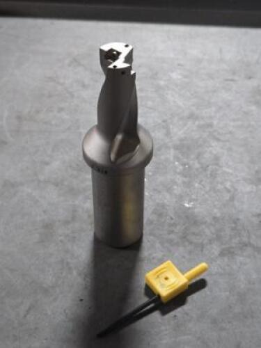 DESCRIPTION: (1) INDEXABLR INSERT DRILL BRAND/MODEL: HERTEL 4006088 SIZE: 18-25mm DIA RETAIL$: $528.10 QTY: 1