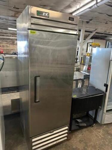DESCRIPTION ECONOMY SINGLE DOOR COMMERCIAL COOLER. BRAND / MODEL: ECONOMY ERA1-FS ADDITIONAL INFORMATION 115 VOLT, 1 PH. TESTED AND WORKING LOCATION B
