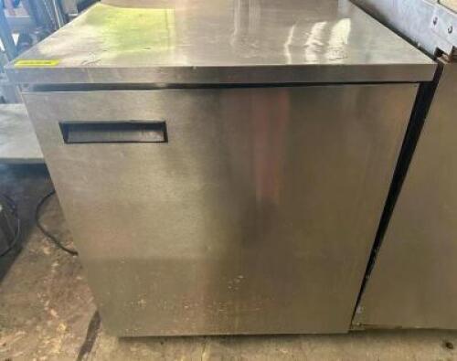 DESCRIPTION DELFIELD 27" SINGLE DOOR WORKTOP COOLER. BRAND / MODEL: DELFIELD 40G ADDITIONAL INFORMATION 115 VOLT, 1 PH. TESTED AND WORKING LOCATION BA