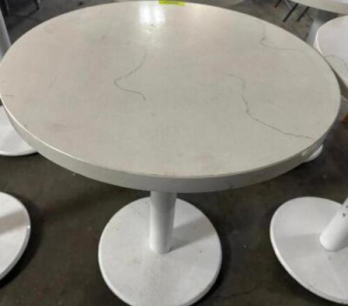 DESCRIPTION 24" OFF WHITE W/ GREY ACCENT ROUND CULTURED STONE TABLE W/ BASE SIZE 24" LOCATION BAY 6 QTY 1