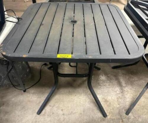 DESCRIPTION (3) 29.5" X 29.5" METAL PATIO TABLES. THIS LOT IS: SOLD BY THE PIECE SIZE 29.5" X 29.5" LOCATION BAY 6 QTY 3