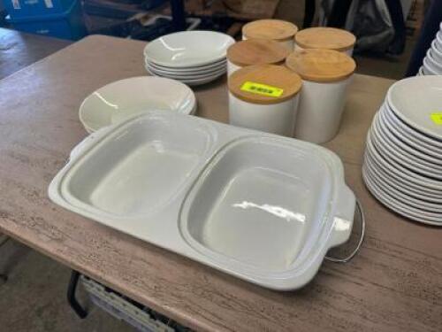 DESCRIPTION (1) LOT OF ASSORTED CONTAINERS, PLATTERS, AND BOWLS. THIS LOT IS: ONE MONEY LOCATION BAY 6 QTY 1