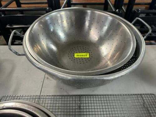 DESCRIPTION (5) ASSORTED STAINLESS MIXING BOWLS. THIS LOT IS: SOLD BY THE PIECE LOCATION BAY 6 QTY 5
