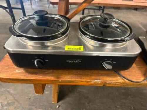DESCRIPTION CROCKPOT DOUBLE SLOW COOKER. BRAND / MODEL: CROCKPOT ADDITIONAL INFORMATION W/ LIDS AND INSERTS LOCATION BAY 6 QTY 1