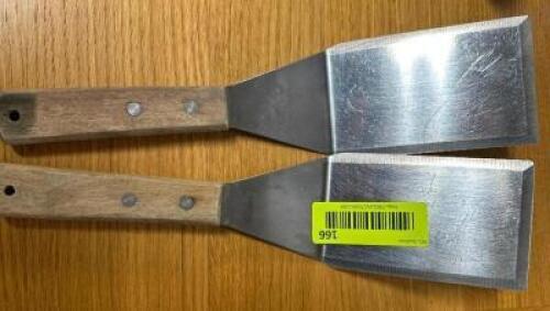 DESCRIPTION (2) STAINLESS TURNERS. THIS LOT IS: SOLD BY THE PIECE LOCATION BAY 6 QTY 2