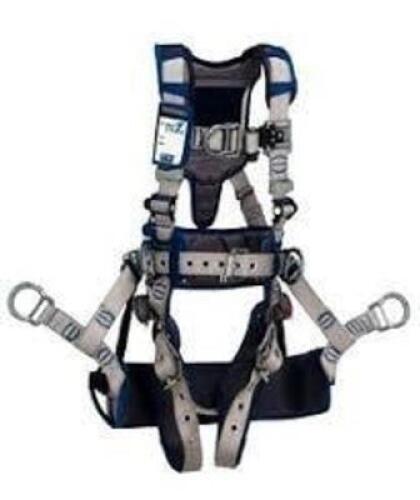 DESCRIPTION: (1) FULL BODY HARNESSBRAND/MODEL: 3M DBI-SALA #70007419537SIZE: MEDRETAIL$: $395/EAQTY: 1