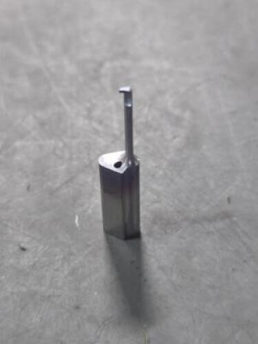 DESCRIPTION: (6) SINGLE POIN THREADING TOOL BRAND/MODEL: PH HORN R105.0050.2.2 TI25 RETAIL$: $288.83 QTY: 6
