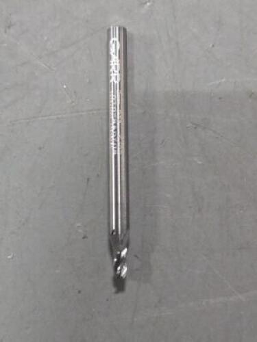 DESCRIPTION: (10) SOLID CARBIDE SQ END MILL BRAND/MODEL: GARR 753515 SIZE: 4mm DIA 3mm LOC RETAIL$: $104.82 QTY: 10