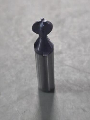 DESCRIPTION: (4) REGROUND CARBIDE BALL EBD MILLS BRAND/MODEL: GWS TM-3558 SIZE: 5/16" DIA .25" LOC RETAIL$: $191.96 QTY: 4