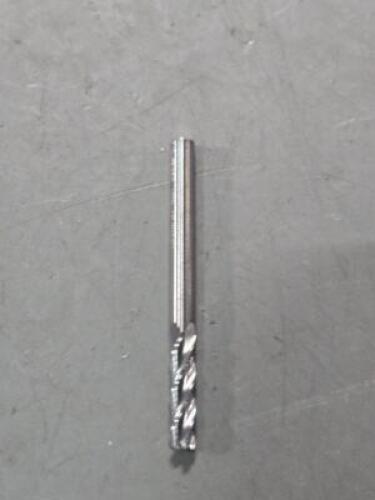 DESCRIPTION: (10) SOLID CARBIDE CORNER RADIUS END MILL BRAND/MODEL: GARR 761991 SIZE: 1/8" DIA .035" RAD 1/2" FL RETAIL$: $183.90 QTY: 10