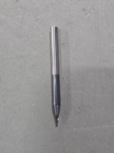 DESCRIPTION: (5) SOLID CARBIDE SQ END MILL BRAND/MODEL: ACCUPRO 62777636 SIZE: 0.0469" 0.0700" LOC RETAIL$: $69.16 QTY: 5