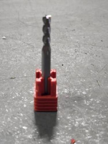 DESCRIPTION: (4) SOLID CARBIDE SQ END MILL BRAND/MODEL: FULLERTON 32010 SIZE: 5/32" DIA RETAIL$: $86.75 QTY: 4