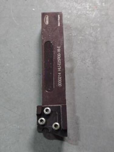 DESCRIPTION: (1) HUE25R00 CUT-OFF TOOL HODER BRAND/MODEL: HERTEL 3000214 QTY: 1