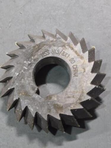 DESCRIPTION: (1) HSS DOUBLE ANGLE MILLING CUTTER BRAND/MODEL: VC 03204328 SIZE: 3" CUT DIA 5/8" CUT WIDTH 1" ARBOR RETAIL$: $52.71 QTY: 1