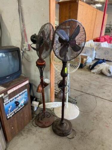 PEDESTAL FAN SET SOLD AS SET.