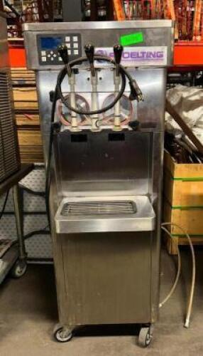 TWO HEAD SOFT SERVE/ FROZEN YOGURT MACHINE
