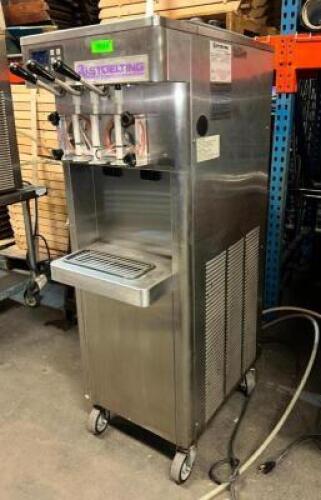 TWO HEAD SOFT SERVE/ FROZEN YOGURT MACHINE