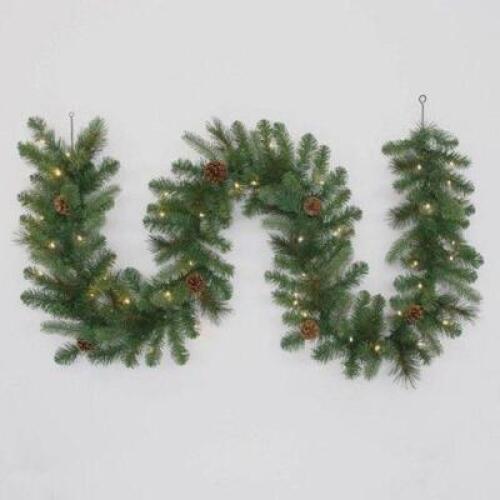 9 FT. PRE LIT GARLAND