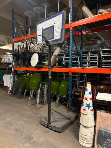 BASKETBALL HOOP
