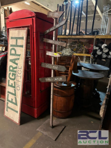 DECORATIVE SIGN POST