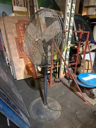 SHOP FAN
