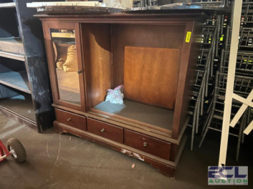 MEDIA CABINET