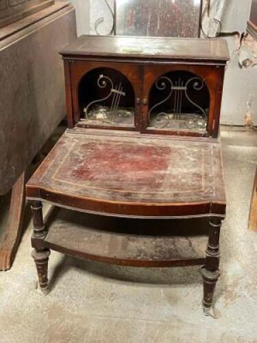 VINTAGE FOOTWEAR STOOL WITH ADDITIONAL MIRROR PIECES SOLD AS SET.