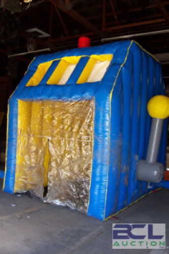 CASH CUBE INFLATABLE