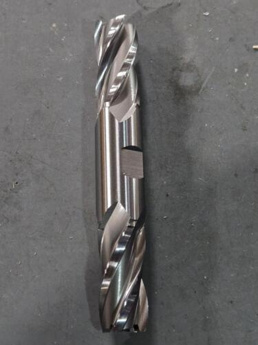 DESCRIPTION: (1) DE HSS SQ END MILL BRAND/MODEL: HERTEL 41117714 SIZE: 15/16" DIA 1-7/8" LOC RETAIL$: $215.56 QTY: 1