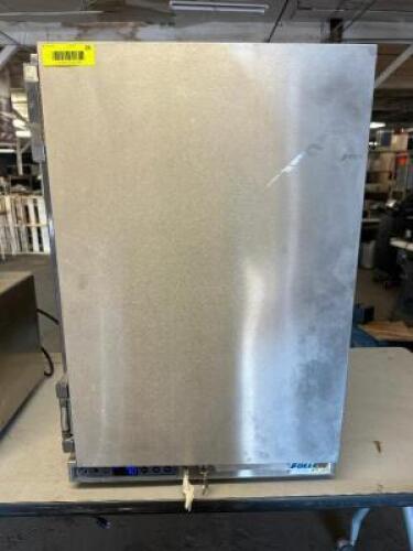 DESCRIPTION FOLLET PERFORMANCE PLUS UNDERCOUNTER MEDICAL REFRIGERATOR. BRAND / MODEL: FOLLET FZR2 ADDITIONAL INFORMATION SN# 01040328, 115 VOLT, 1 PHA
