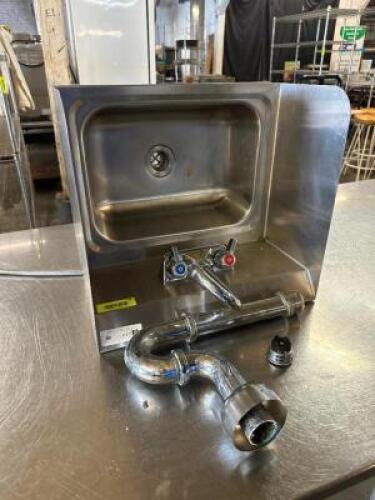 DESCRIPTION 15" X 17" WALL MOUNTED STAINLESS HAND SINK. ADDITIONAL INFORMATION W/ SIDE SPLASHES SIZE 17" X 15" LOCATION BAY 6 QTY 1
