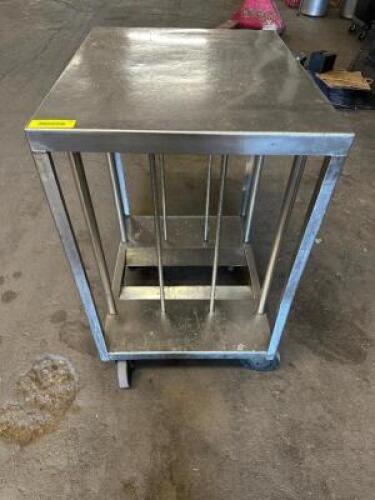 DESCRIPTION 20" X 25" STAINLESS COUNTER UNIT SIZE 20" X 25" LOCATION BAY 6 QTY 1